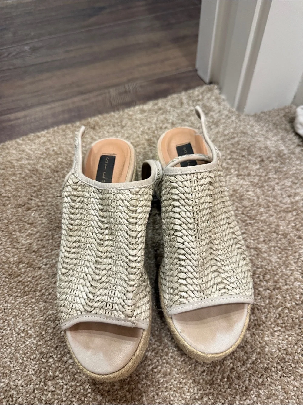 Steve Madden wedges